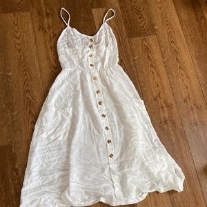 Sundress with pockets and buttons